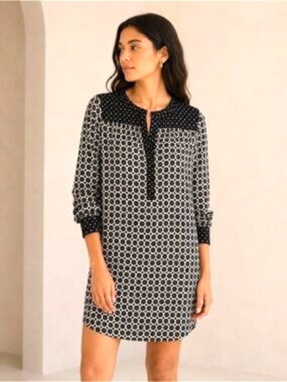 Ann Taylor LOFT Black and White Geometric Medallion Print Shift Shirt Dress XS